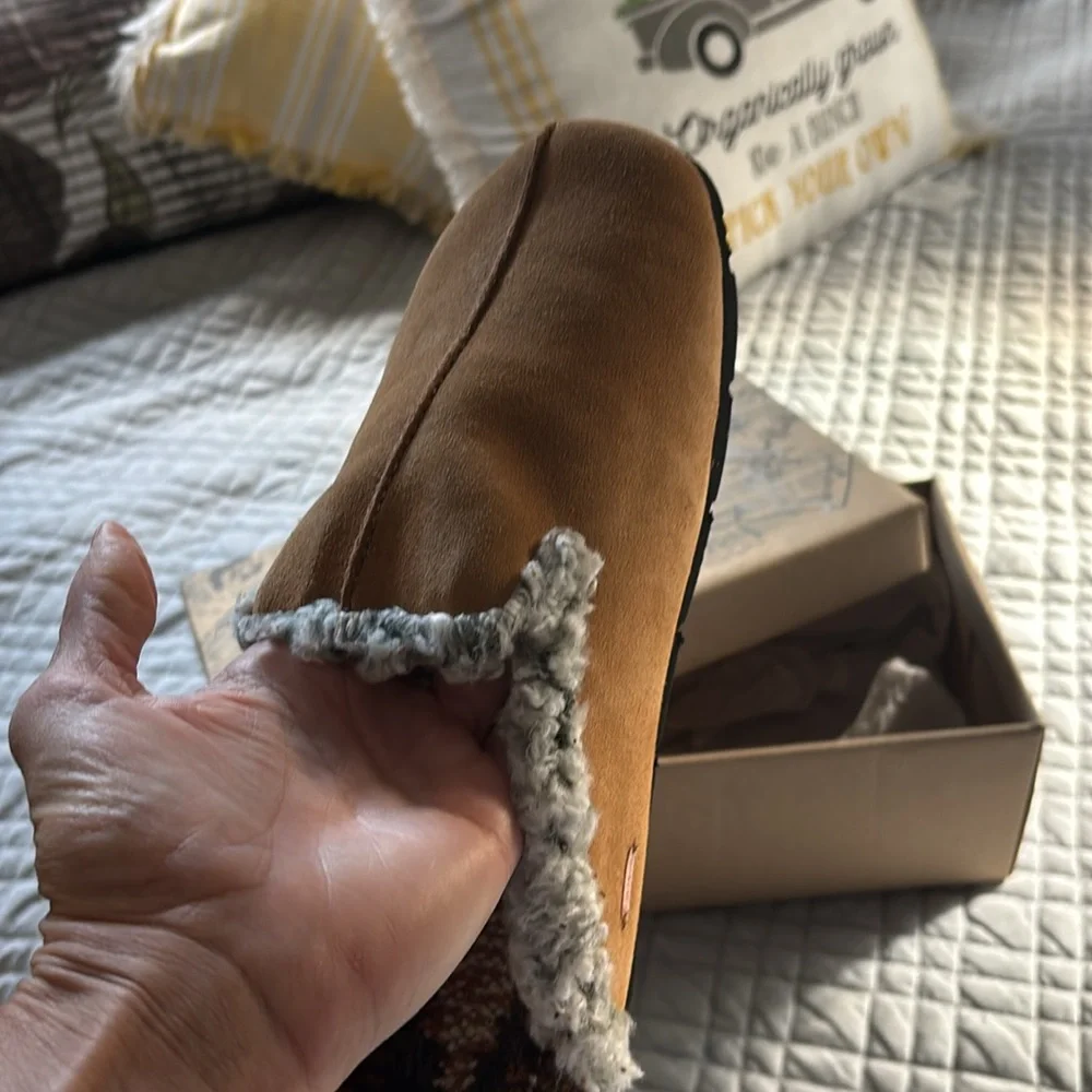 Free People Cozy Tan Slippers with Knit Trim - Picture 2 of 5